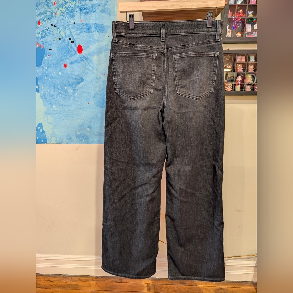 Uniqlo EZY Wide Straight Jeans (Grey, L) - Picture 5 of 7